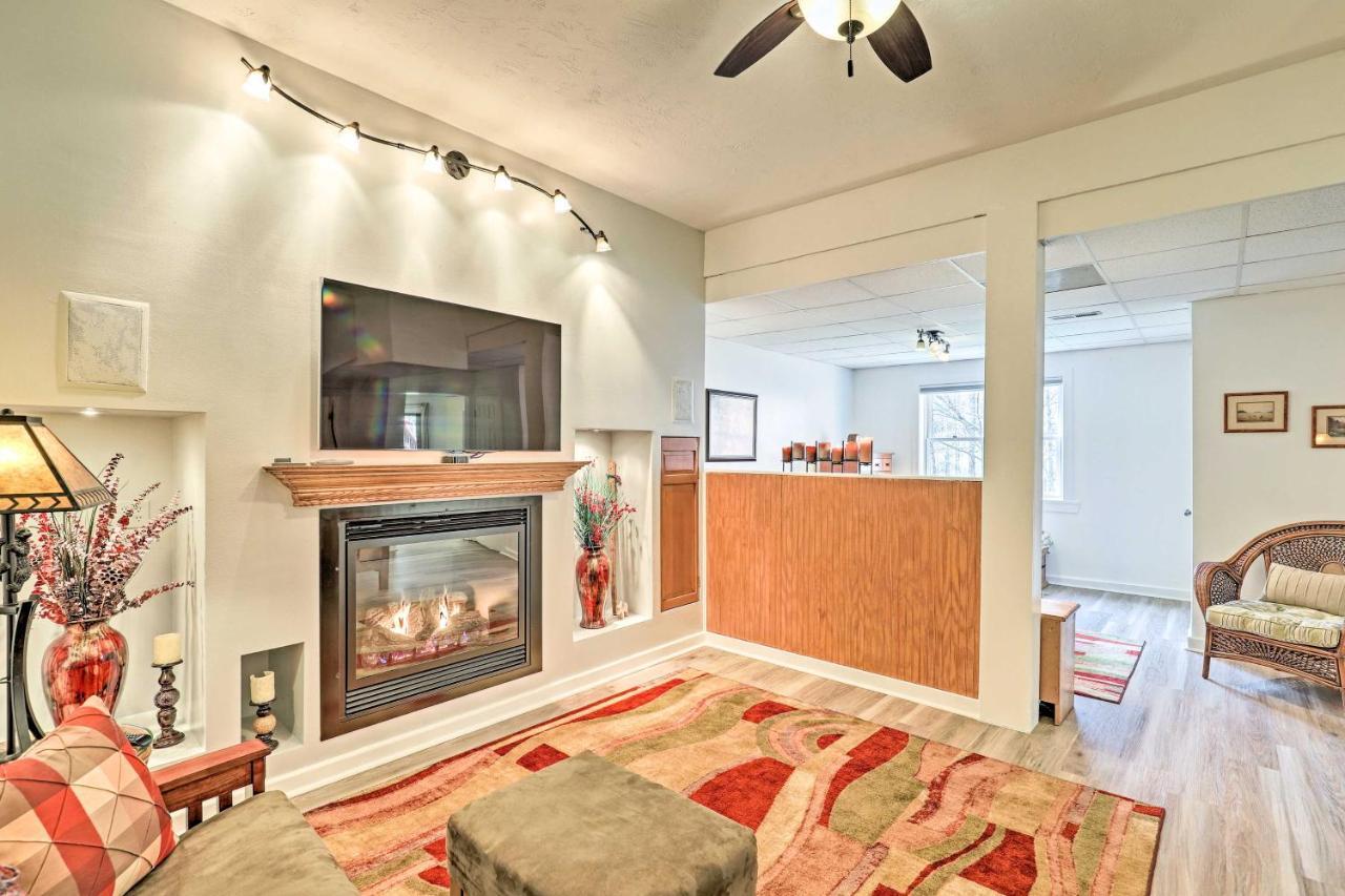 Asheville Mountain Getaway With Patio And Koi Pond! מראה חיצוני תמונה